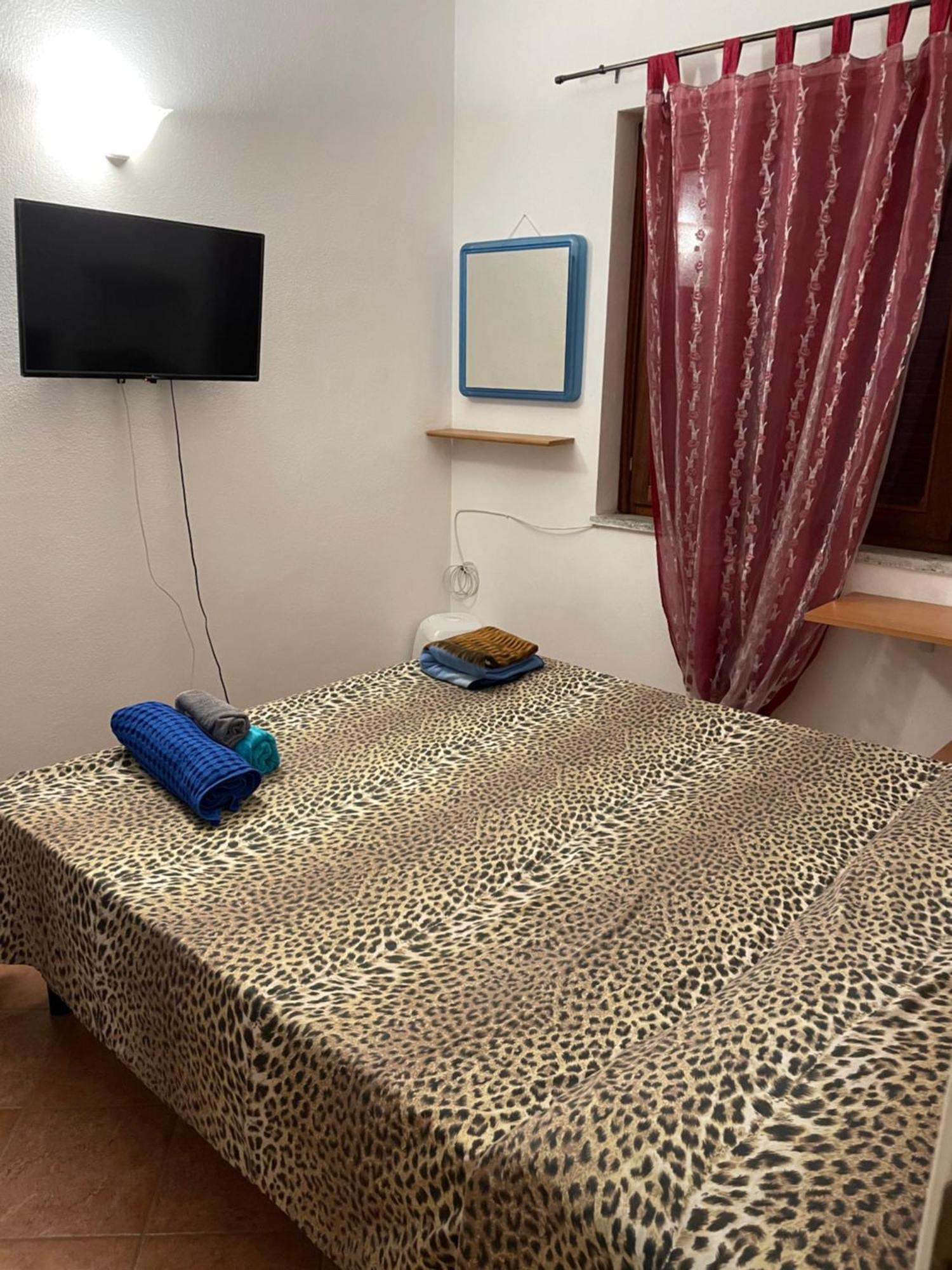 Airport25Minwalk-Bigpoolopentill15Septemberlive-Late-Checkin-Free-From 7-Till9Pm-After 9Pm Extracharge-Topay-Included-Economic-Shuttle-Late Check Out-Assistance To-Rentcar&Save Money During Journey 5Minbywalktoccenter2Mbywalktotouristicport5Minbywalk Olbia Luaran gambar